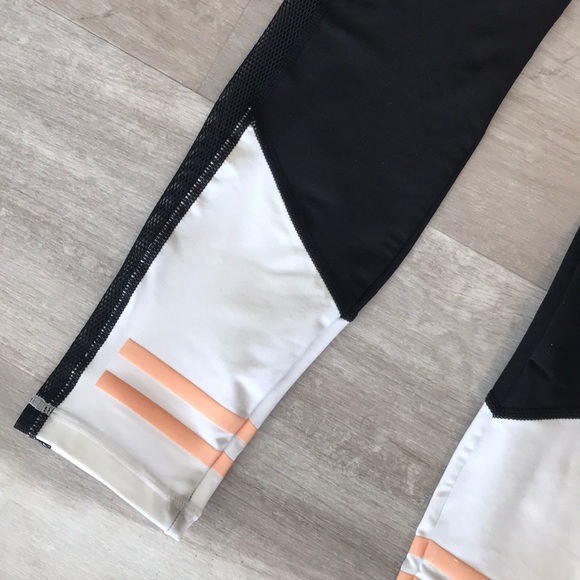 Sarah’s day X WF leggings - Picture 3 of 7